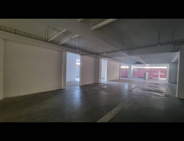 496M² RETAIL TO LET IN WOODSTOCK